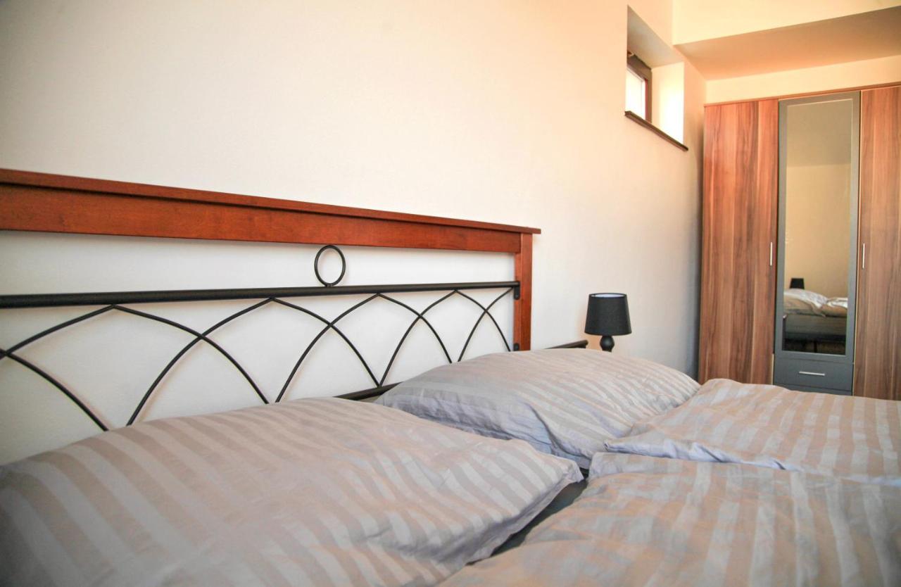 Apartment Vila Aston 벨카 롬니차 외부 사진